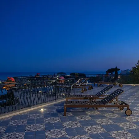 Gli archi sul mare-2